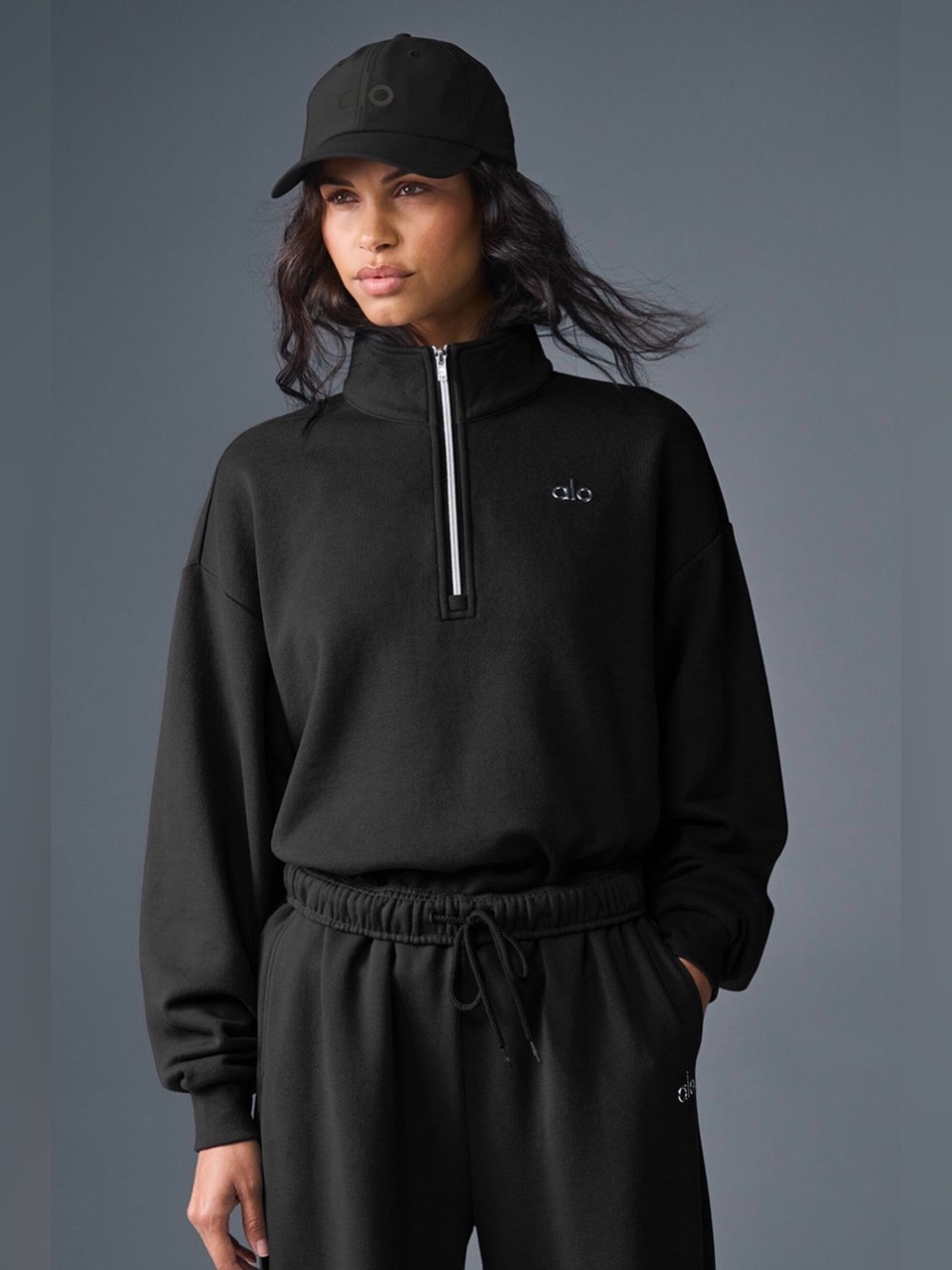 ALO Yoga - Accolade 1/4 Zip Pullover - Black